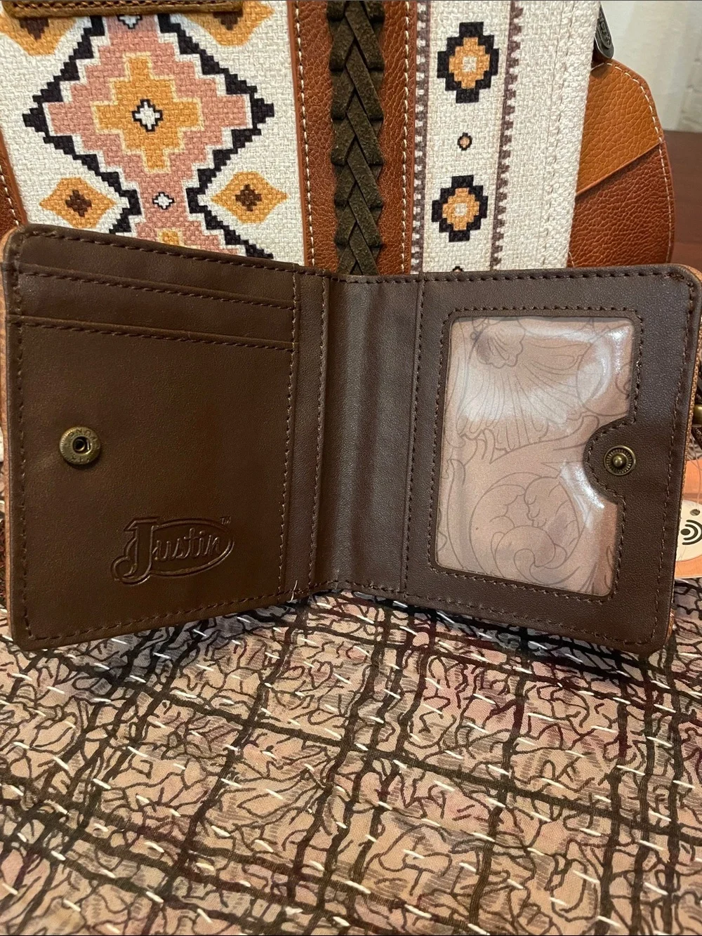 Wrangler Southwestern Handbag, Justin Wallet and Justin Earrings Bundle